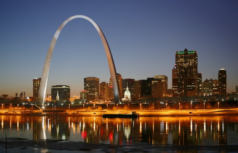 GATEWAY ARCH: Journey to the Top