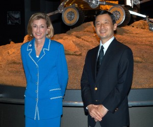 Crown Prince Naruhito of Japan with U.S. Commissioner General Lisa Gable at Aichi Expo 2005. Photo: Mel Lukens