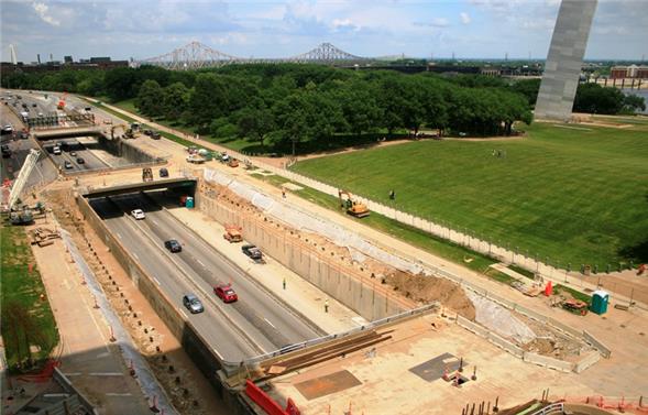St Louis’ CityArchRiver Project Ready to Demolish Bridges to Construct New Park Over Highway