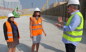 Jim Biber, architect of the USA Pavilion, provides a construction progress report to U.S. State Department Deputy Assistant Secretary, Bureau of European and Eurasian Affairs, Julieta Noyes during her first visit to the Expo Milano 2015.