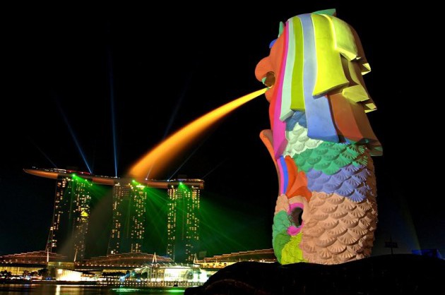 Hexogon Lights Up Singapore Grand Prix with Projection Mapping and Christie Boxers