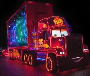 Mack-Truck-in-Paint-the-Night-1_15_DLR_9507-742x634